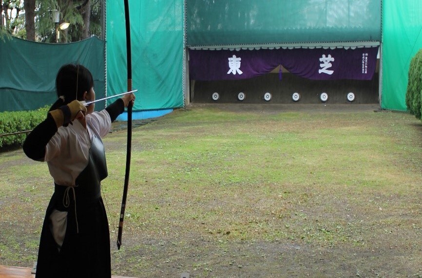 Toshiba’s Young Engineers ～ Drawing on the spirit of kyudo to improve reliability～