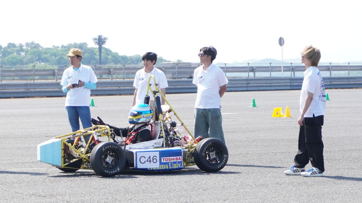これはもてぎ試走会での群馬大学チームのブレーキテストの写真です。